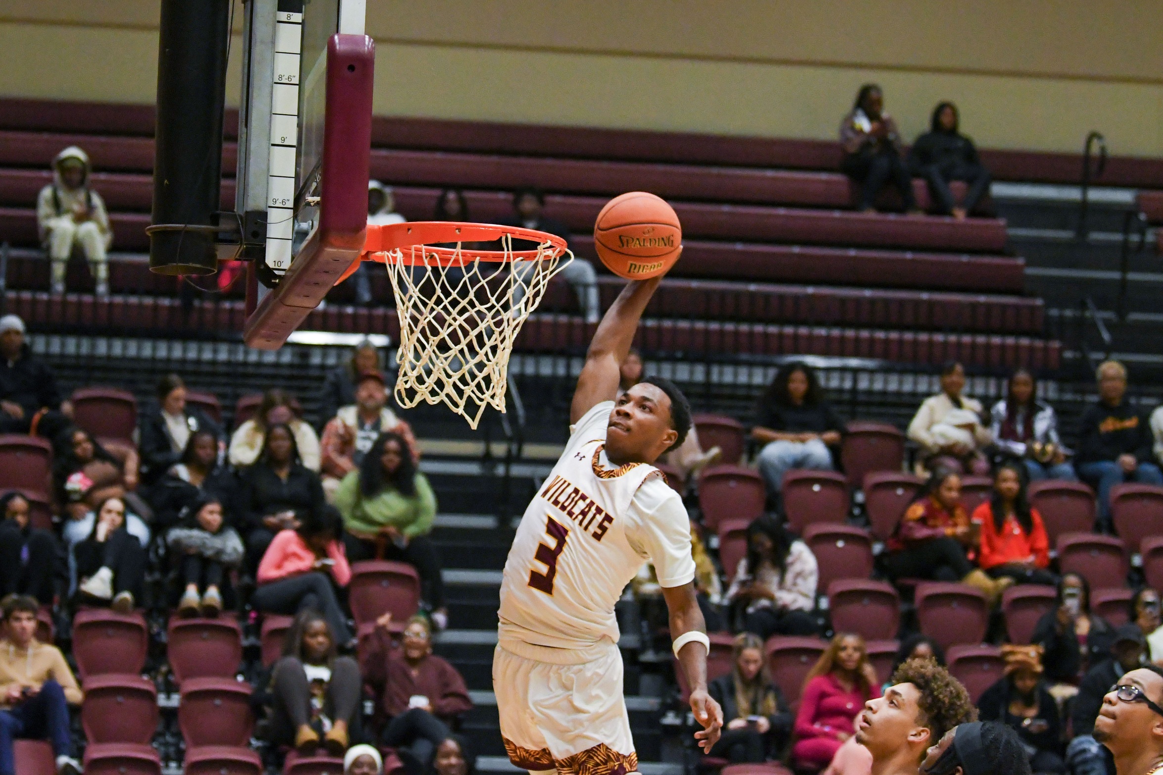 Kamarian Mayfield (Waynesboro; Quitman) throws down a one-handed slam against East Central (Grace Kesler/PRCC Athletics).