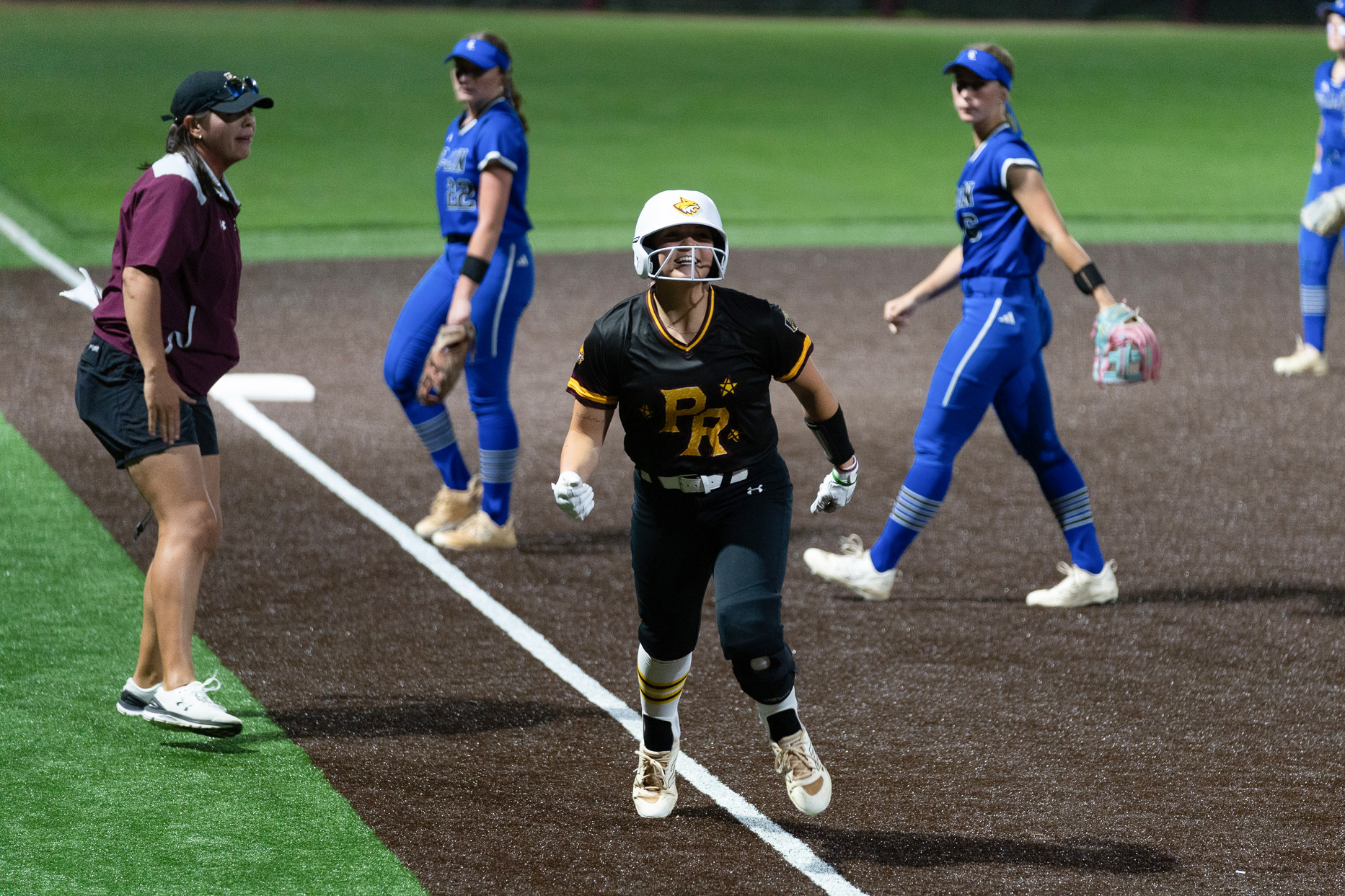 Garcia deals, Holifield delivers walk-off in No. 1 Pearl River's split with No. 3 Copiah-Lincoln