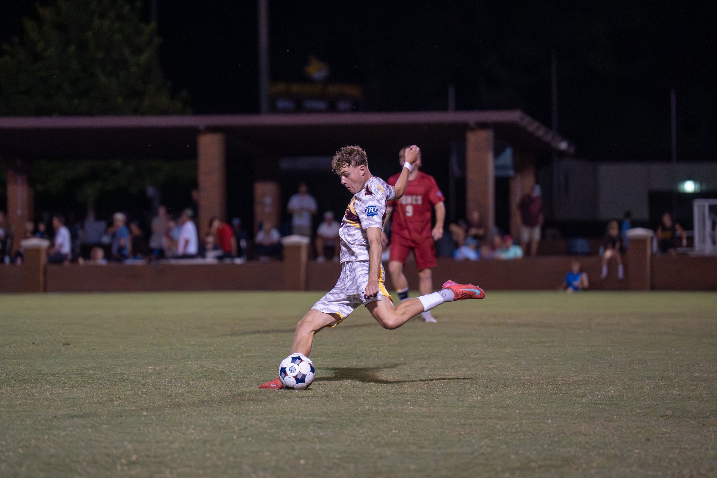 No. 11 Pearl River, No. 9 Jones College trade blows in wild draw
